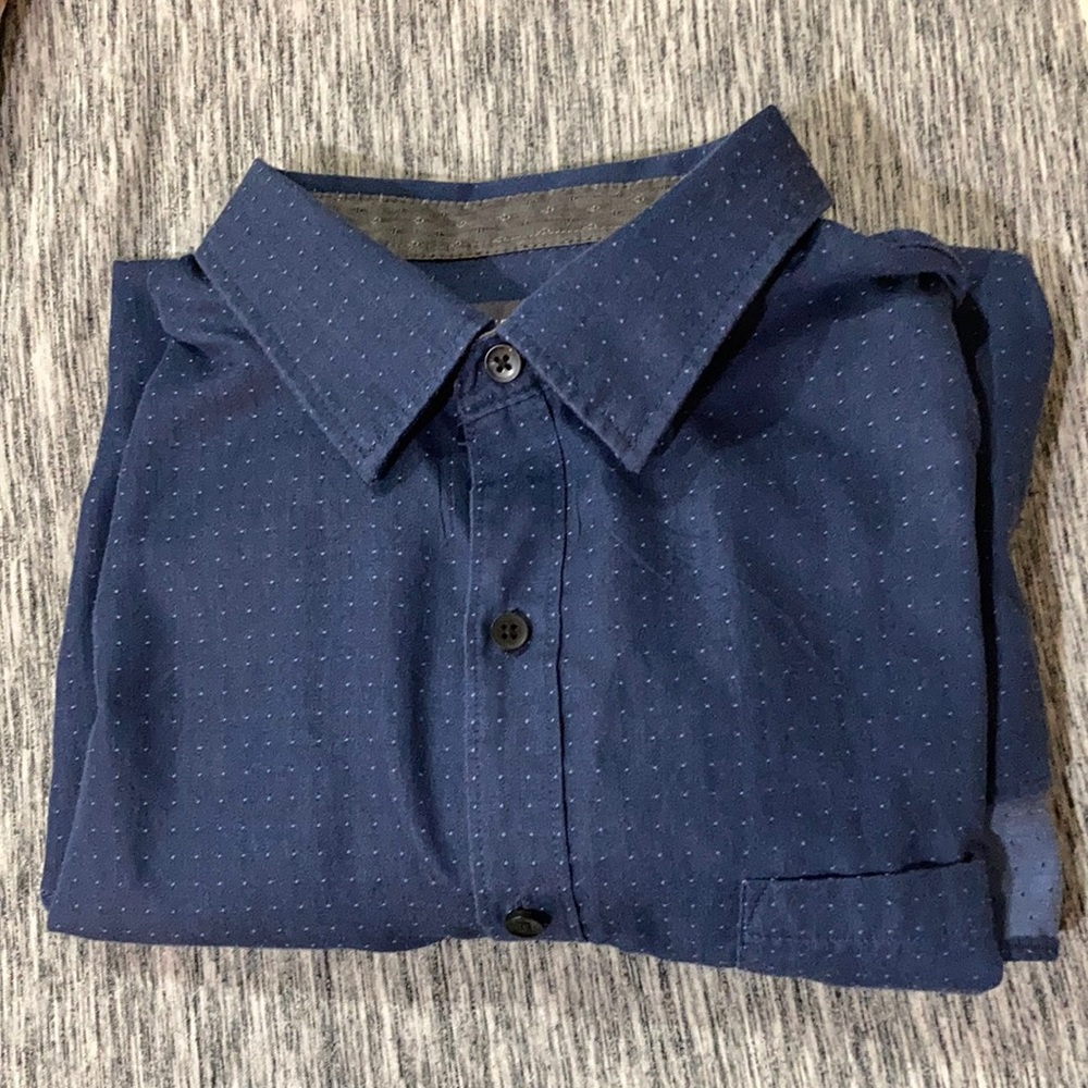 Van Heusen Long Sleeve Button Down (blue with small dotted print) Large